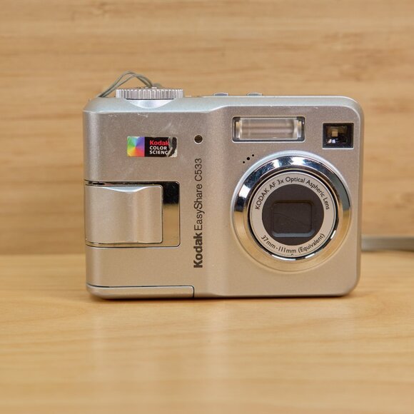 Vintage Kodak Easyshare C533 5 MP Digital Camera / 3X Optical Zoom / Silver - Picture 2 of 12
